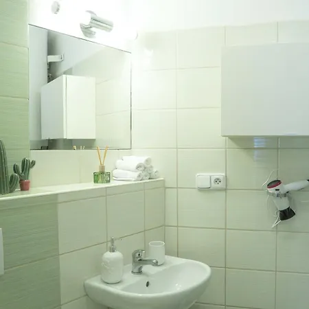 Malý U Prahy V Ladově Kraji Prázdninový dům Sulice
